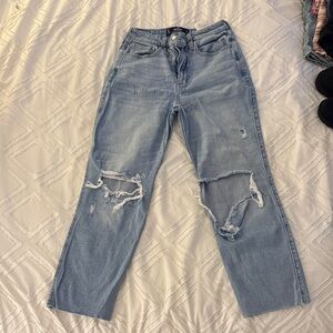 Hollister Stylish Light Blue Distressed Women Jeans